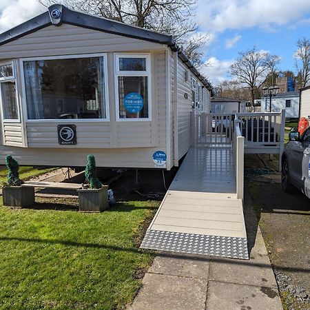 Haggerston Castle 3 Bedroom Deluxe Holiday Home Cheswick  Exteriér fotografie