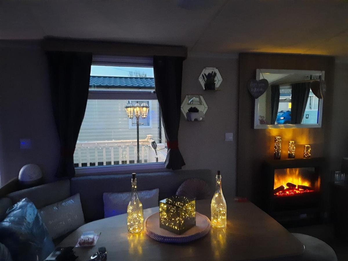 Haggerston Castle 3 Bedroom Deluxe Holiday Home Cheswick  Exteriér fotografie